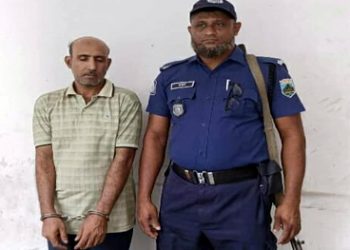 নাটোরের বড়াইগ্রামে পুলিশ পরিচয়ে বিকাশ কর্মীকে অপহরণ- এক ভুয়া পুলিশ আটক