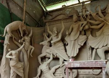 শৈলকুপায় মন্দিরে মূর্তি ভাঙচুর, সিসিটিভি ফুটেজে দেখা যাচ্ছে মঞ্জের পাগল