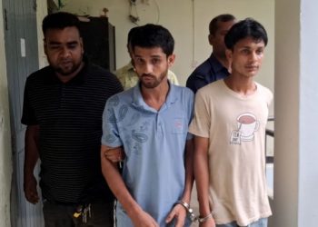 শ্রীপুরে ওষুধের দোকানমালিককে হত্যার আট মাস পর ৩ যুবক গ্রেপ্তার