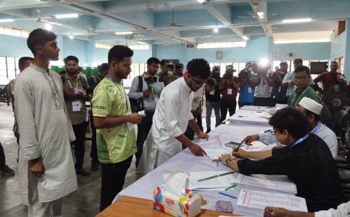 জাহাঙ্গীরনগর বিশ্ববিদ্যালয় কেন্দ্রীয় ছাত্র সংসদ নির্বাচনে ভোটগ্রহণ শুরু
