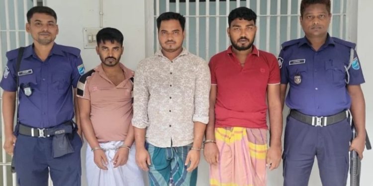 সাভারে চাকরি প্রত্যাশী নারীকে গণধর্ষণ, গ্রেপ্তার ৩