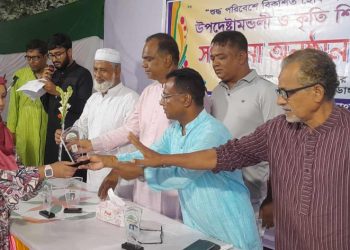 দর্শনায় পুরাতন বাজার সমাজ কল্যাণ সংঘ”র উদ্যোগে কৃতি শিক্ষার্থীদের সংবর্ধনা