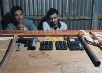 গাজীপুরে খেলনা পিস্তল নিয়ে পুলিশ পরিচয়ে চাঁদাবাজি, গ্রেপ্তার ২