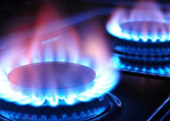 কালীগঞ্জে হঠাৎ আবাসিক গ্যাস সংযোগ বন্ধ, ভোগান্তিতে গ্রাহকরা