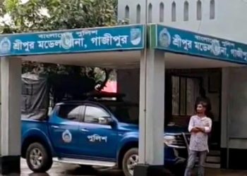 শ্রীপুরে মাদক উদ্ধার অভিযানে হামলা, দুই এসআই আহত, বাবা–মা ও দুই ছেলে গ্রেপ্তার