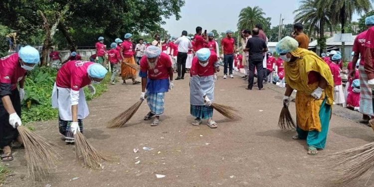 শ্রীপুর পৌর শহরে পরিচ্ছন্নতা অভিযান কার্যক্রম