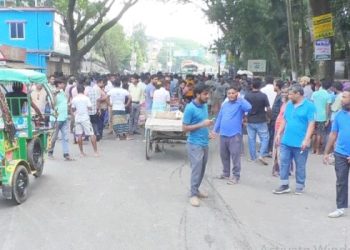 নাটোরে ট্রাকচাপায় যুবক নিহত