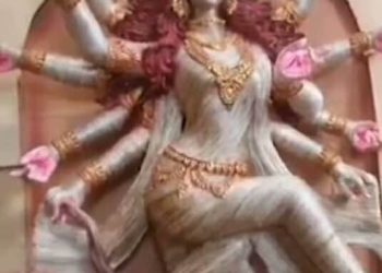 নাটোরে বিশ্বজিৎ পালের সোনালী পাটের দূর্গাপ্রতিমায় শারদীয় উৎসব