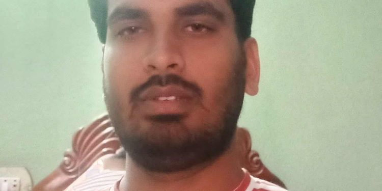 ট্রাকের চাকায় পিষ্ট হয়ে মোটরসাইকেল আরোহীর মৃত্যু