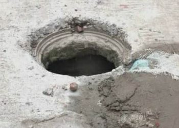 সরকারি টাকায় ভাঙা ইটের রাস্তা – ময়মনসিংহে উন্নয়নের নামে লুটপাটের অভিযোগ