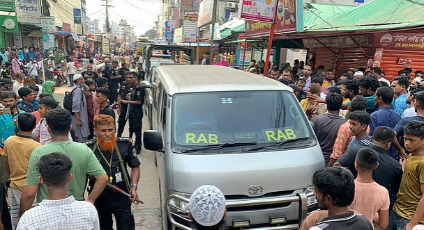 শ্রীপুরে অভিযানে গিয়ে অবরুদ্ধ র্যাবের সদস্যরা, চার ঘণ্টা পর উদ্ধার