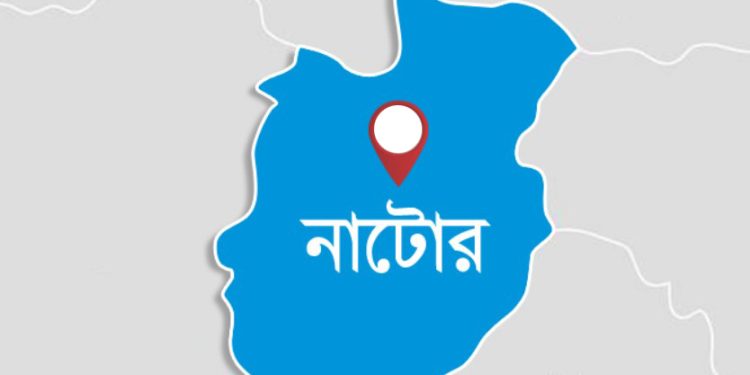 নাটোরের বড়াইগ্রামে নারী গ্রাম পুলিশের বাড়িতে অনৈতিক কাজের অভিযোগে -আটক ৫