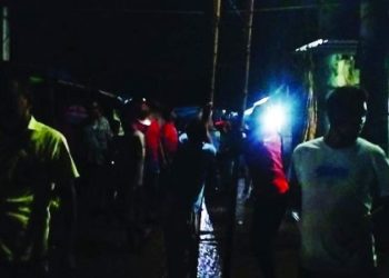 নাটোরে বৈদ্যুতিক শর্ট সার্কিটের আগুনে পুড়ল ব্যাটারির দোকান, ১৫ লাখ টাকার ক্ষতি