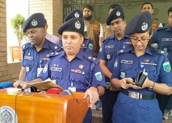 নাটোর স্বর্ণালঙ্কারের লোভে বৃদ্ধাকে টর্চলাইট দিয়ে পিটিয়ে হত্যা, গ্রেপ্তার ২