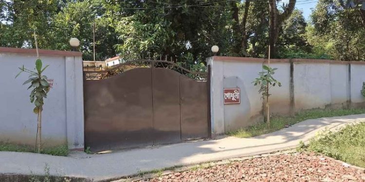 গাজীপুরে অতিরিক্ত দায়রা জজের সরকারি বাসায় চুরি, তিনজন আটক