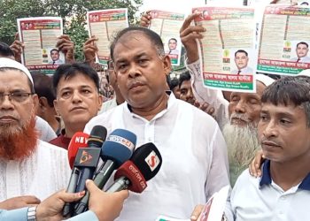 গাজীপুর-৩ আসনে বিএনপির ৩১ দফা নিয়ে জনগণের দ্বারে দ্বারে যাচ্ছেন আক্তারুল আলম মাস্টার