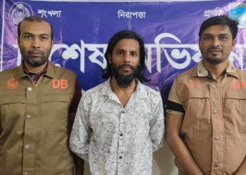 আশুলিয়ায় ডিবি পুলিশের অভিযান, ছিনতাইকারী চক্রের সদস্য গ্রেপ্তার