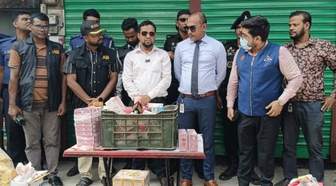 শ্রীপুরে ২ গুদামে নকল প্রসাধনী মজুদ, ৫ লাখ টাকা জরিমানা