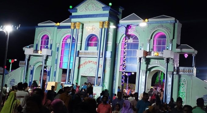 গাজীপুরে অনুমতি ছাড়াই বাণিজ্য মেলা লটারির ফাঁদে সাধারণ মানুষ!