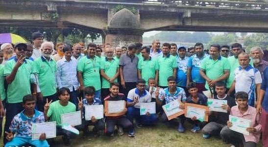 ঝিনাইদহে দূরপাল্লার সাঁতার প্রতিযোগিতা সফলভাবে সম্পন্ন