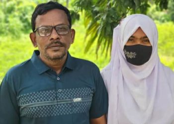 নাটোরে বাবা-মেয়ের একসঙ্গে এইচএসসি পাশ “মেয়ের চেয়ে বাবার ফলাফল ভালো”