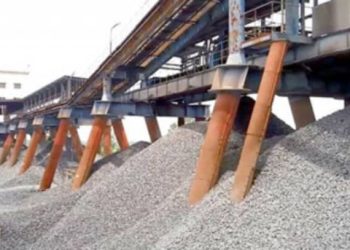 ভূমিকম্পের আতঙ্কে পাথর খনি বন্ধ ঘোষণা