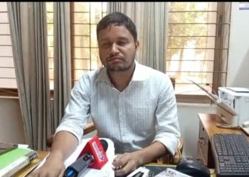 সাভার উপজেলা পরিষদের অফিস সহকারী জহিরুল ইসলামের বিরুদ্ধে প্রতারণা ও দুর্নীতির অভিযোগ