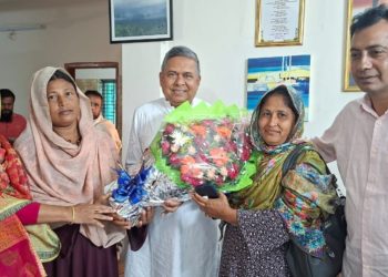 তেলিহাটি ইউপির সংরক্ষিত মহিলা সদস্যেরা বিএনপিতে যোগদান