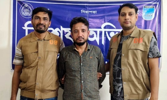 সাভারে ইয়াবাসহ মাদক কারবারি আটক