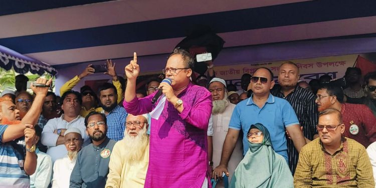 তারেক রহমানের নির্দেশ পালন করতে গিয়ে মার খেয়েছি – মামলা খেয়েছি তবুও দল ছাড়িনি – বিএনপি নেতা দাউদার মাহমুদ