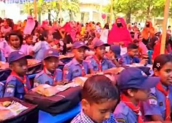 নাটোর থেকে নির্বাচিত সরকারি প্রাথমিক বিদ্যালয়ে ‘স্কুল ফিডিং’ কার্যক্রমের উদ্বোধন