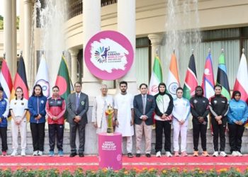 নারী কাবাডি বিশ্বকাপ : যমুনায় ট্রফি উন্মোচন প্রধান উপদেষ্টার