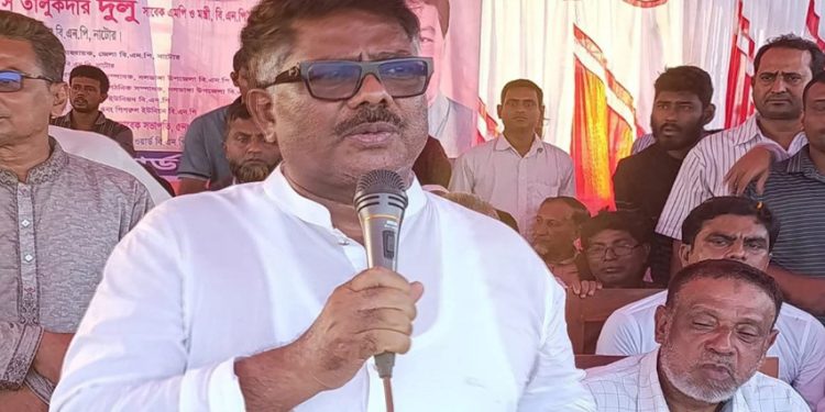 শেখ হাসিনাকে বন্দী বিনিময় চুক্তির মাধ্যমে ফিরিয়ে রায় কার্যকর করতে হবে : দুলু