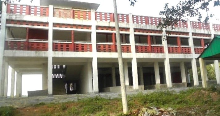 গাজীপুরে আড়াই কোটি টাকার ভবন দেড় বছরেও কাজ সম্পন্ন হয়নি!