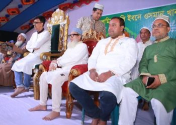 সাভার শাহিবাগে দস্তারবন্দী মাহফিল অনুষ্ঠিত