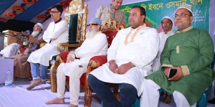 সাভার শাহিবাগে দস্তারবন্দী মাহফিল অনুষ্ঠিত