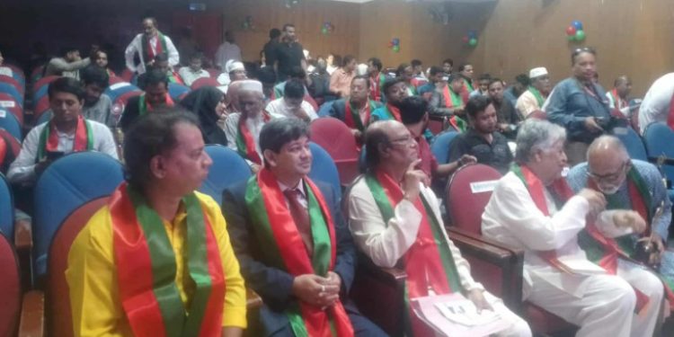 ধীরু বাউল লোকসংস্কৃতিতে শেরে বাংলা গোল্ডেন পদকে ভূষিত