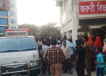 টঙ্গীতে আতঙ্কিত হয়ে হামিম গ্রুপের শতাধিক শ্রমিক অসুস্থ