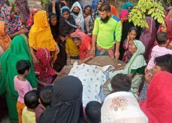 চুয়াডাঙ্গার কাদিপুরে নিয়ন্ত্রণ হারানো মোটরসাইকেলের ধাক্কায় দুই বন্ধুর মর্মান্তিক মৃত্যু এলাকায় শোকের ছায়া