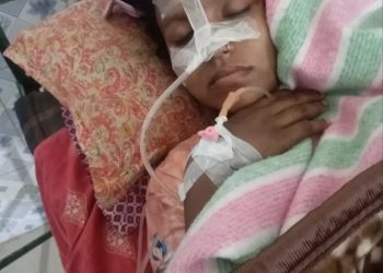 চুয়াডাঙ্গায় ভুল অপারেশনের অভিযোগ: মদিনা ক্লিনিকে মৃত্যুর সঙ্গে পাঞ্জা লড়ছেন এক গৃহবধূ