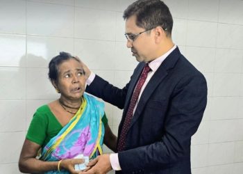 ক্যান্সার মানেই মৃত্যু নয়—আশার নাম ডা. একরামুল হক জোয়ার্দার