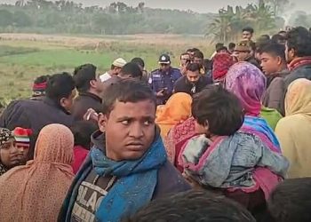 নাটোরের লালপুরে ঘুড়তে নিয়ে গিয়ে প্রাক্তন স্ত্রীকে গলা কেটে হত্যার অভিযোগ-স্বামী আটক