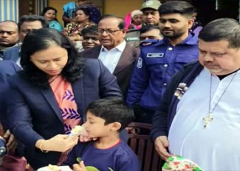 নাটোরে ব্যাপক উৎসাহ উদ্দীপনায় খ্রিষ্ট ধর্মাবলম্বীদের সবচেয়ে বড় ধর্মীয় উৎসব বড়দিন পালিত