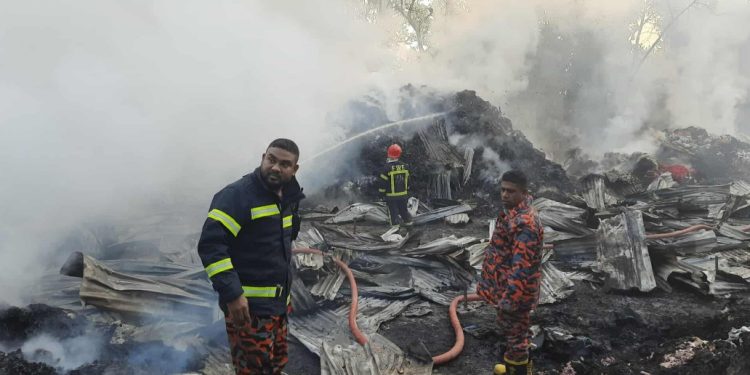 কোনাবাড়িতে ঝুট গোডাউনে আবারও আগুন