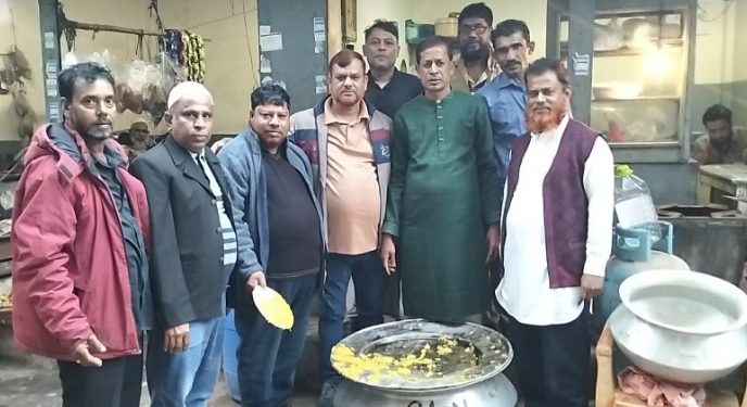 ১৬ই ডিসেম্বর উপলক্ষে মিলাদ মাহফিল ও দোয়া খিচুরী বিতরণ