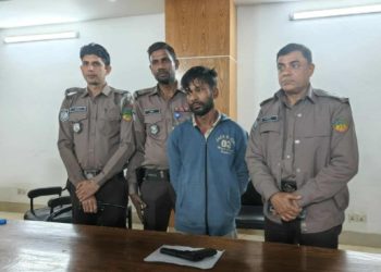 টঙ্গীতে যৌথ বাহিনীর অভিযানে বিদেশি পিস্তলসহ যুবক আটক