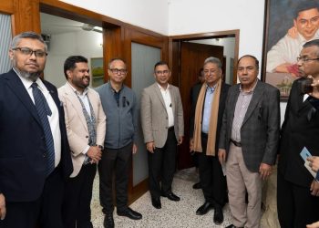 চুয়াডাঙ্গা-২ আসনের বিএনপির এমপি প্রার্থী মাহমুদুল হাসান খান বাবুর নেতৃত্বে তারেক রহমানের সঙ্গে মতবিনিময়