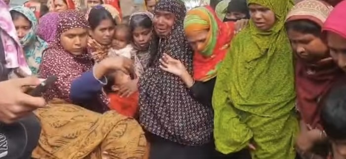 নাটোরের গুরুদাসপুরে ইজিবাইক ও ট্রলির সংঘর্ষে নিহত-২,আহত ৫