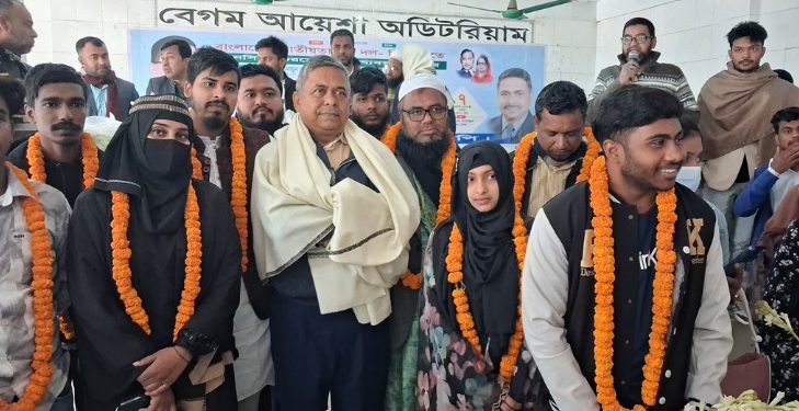 শ্রীপুরে এনসিপি ও চরমোনাইয়ের শতাধিক নেতা-কর্মীর বিএনপিতে যোগদান