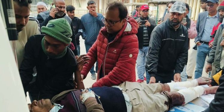 নাটোরের সিংড়ায় বিএনপির স্বতন্ত্র প্রার্থীর কর্মীকে কুপিয়ে আহত করার অভিযোগ!